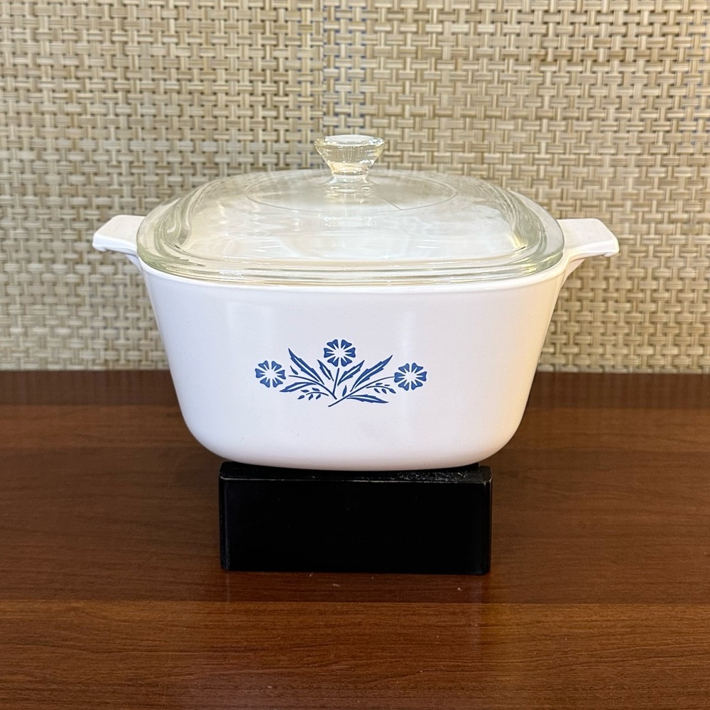 🌟2xHP🌟VTG 1966-1969 CorningWare Blue Cornflower Covered Casserole 1 3/4 Qt - Picture 1 of 10